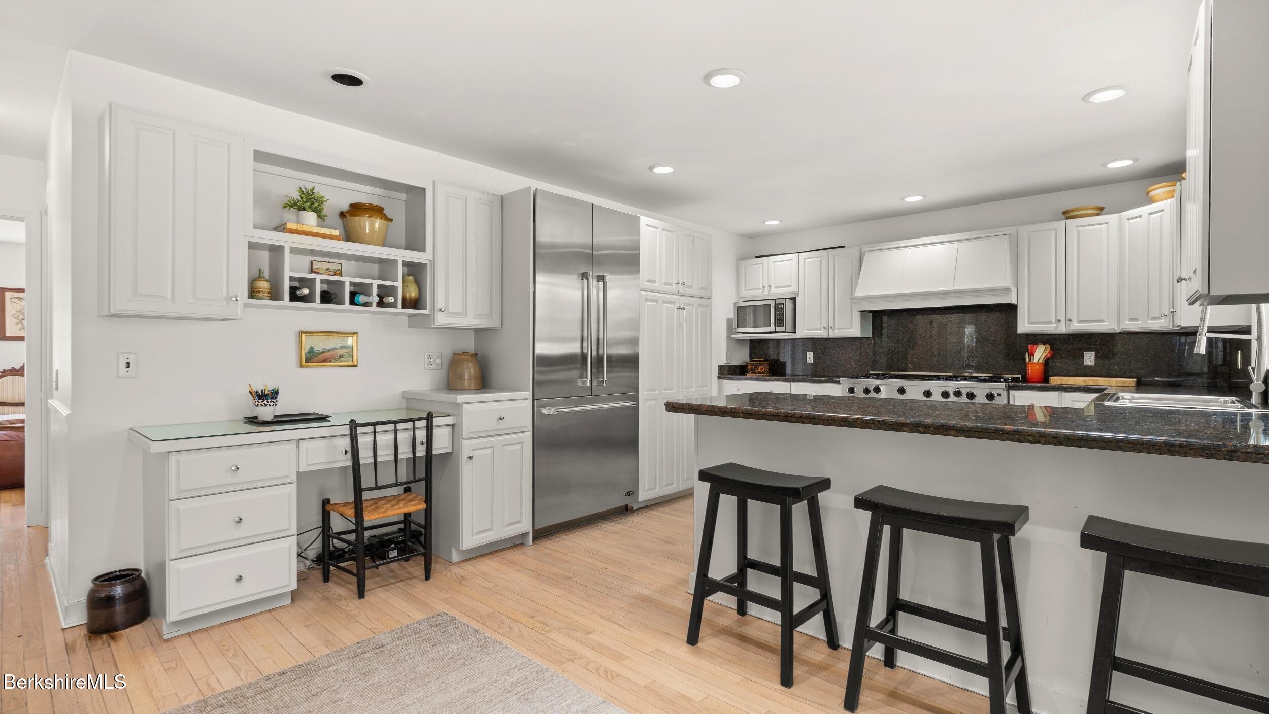 47 Warwick Street Pittsfield, MA 01201 - Photo 12 of 43 DSC00179