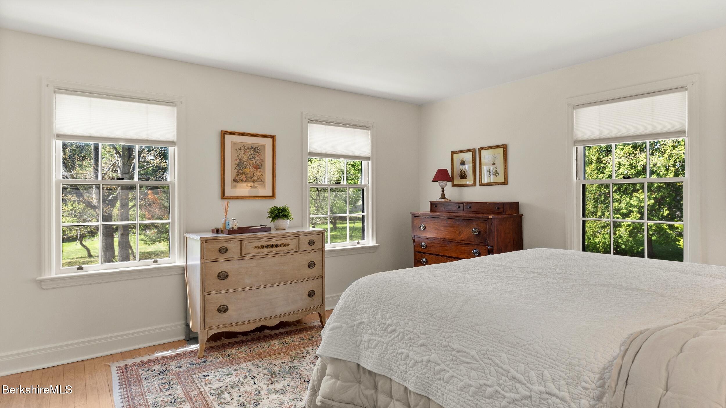 47 Warwick Street Pittsfield, MA 01201 - Photo 23 of 43 Primary BR