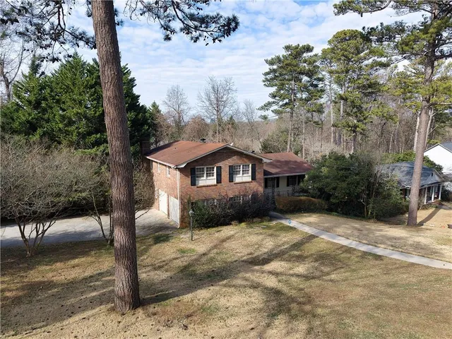 $640,000 | 3742 Fox Glen Court Northeast, Brookhaven, GA 30319