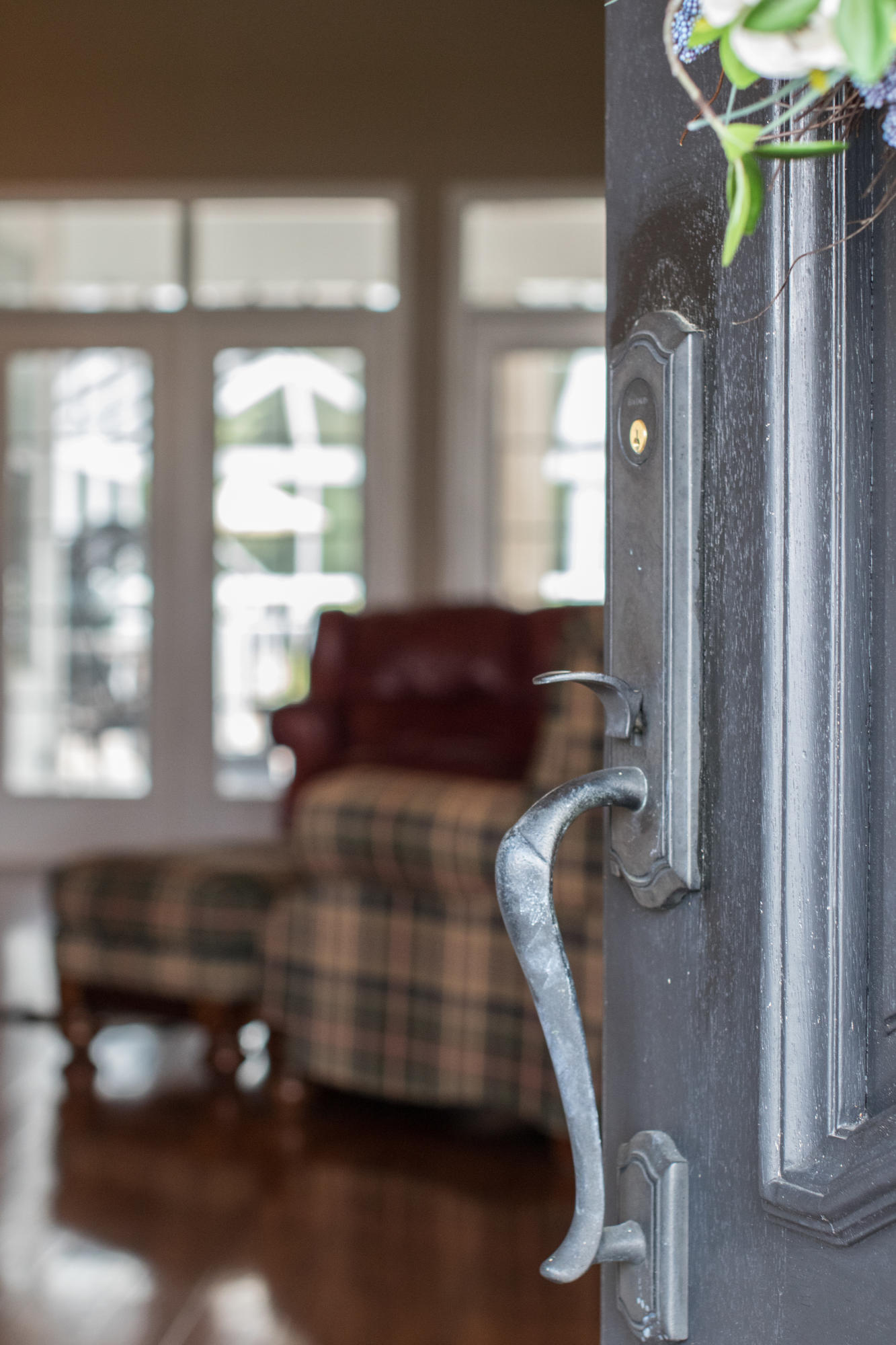 1498 Sky Ranch Lane Baker, FL 32531 - Photo 56 of 86 a living room with furniture and a potted plant