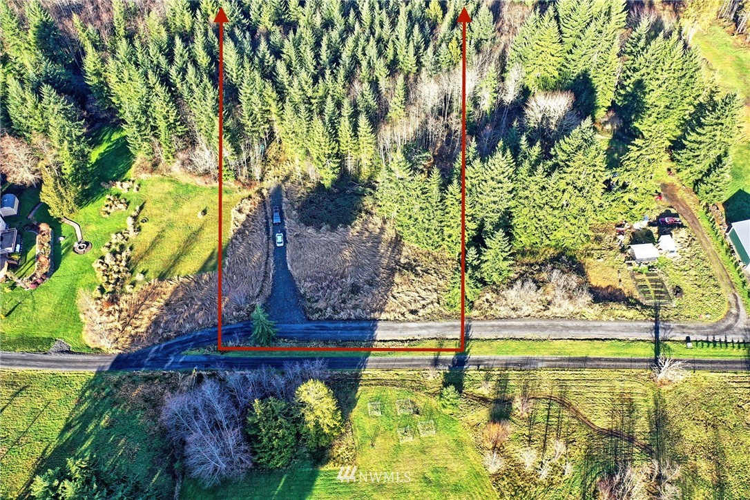 309-07 Cousins Road Chehalis, WA 98532 - Photo 3 of 15 a view of swimming pool with a yard