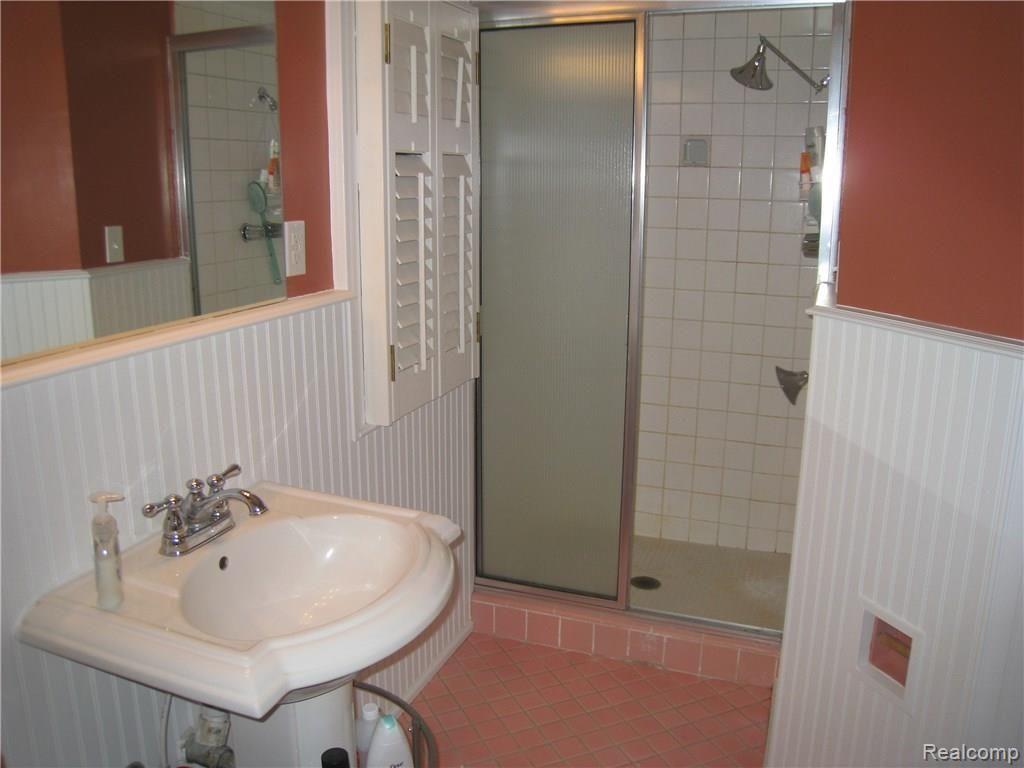 1112 Harvard Road Grosse Pointe, MI 48230 - Photo 18 of 28 Master Bedroom