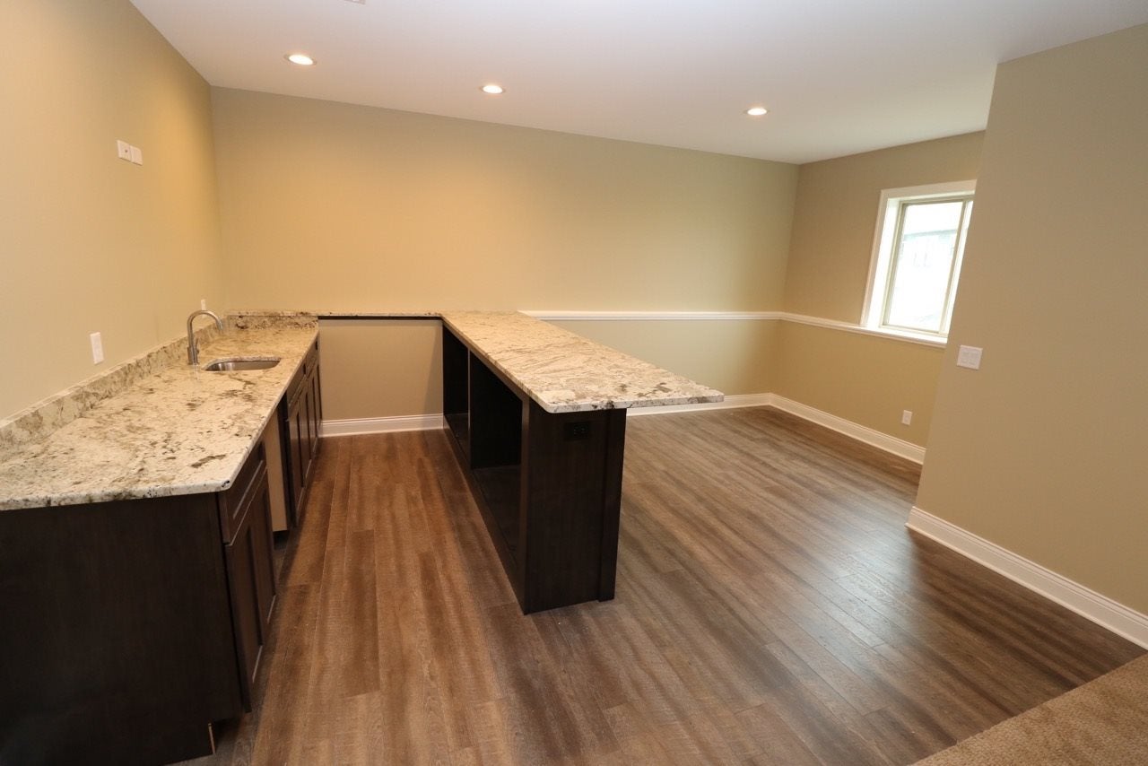 2254 Antler Ridge Drive Dubuque, IA 52002 - Photo 13 of 22 Gallery Image 13