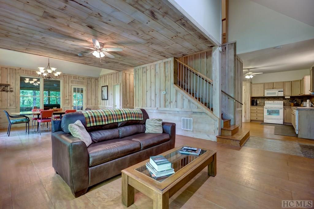 207 Far End Road Highlands, NC 28741 - Photo 6 of 20 Gallery Image 6