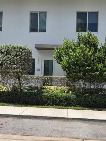 $3,300 | 6416 Northwest 102nd Court, Unit 104, Doral, FL 33178