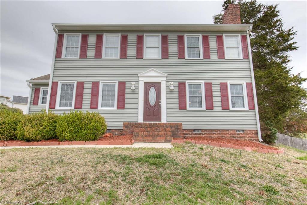 309 Canterbury Road High Point, NC 27262 - Photo 3 of 30 Gallery Image 3