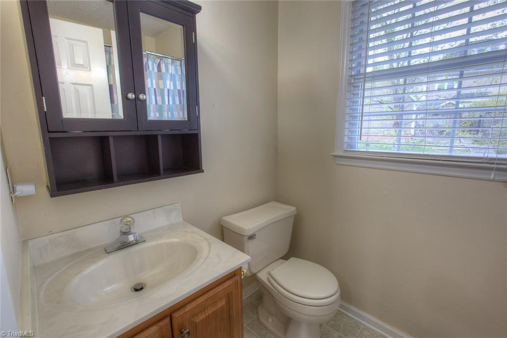 309 Canterbury Road High Point, NC 27262 - Photo 22 of 30 Gallery Image 22