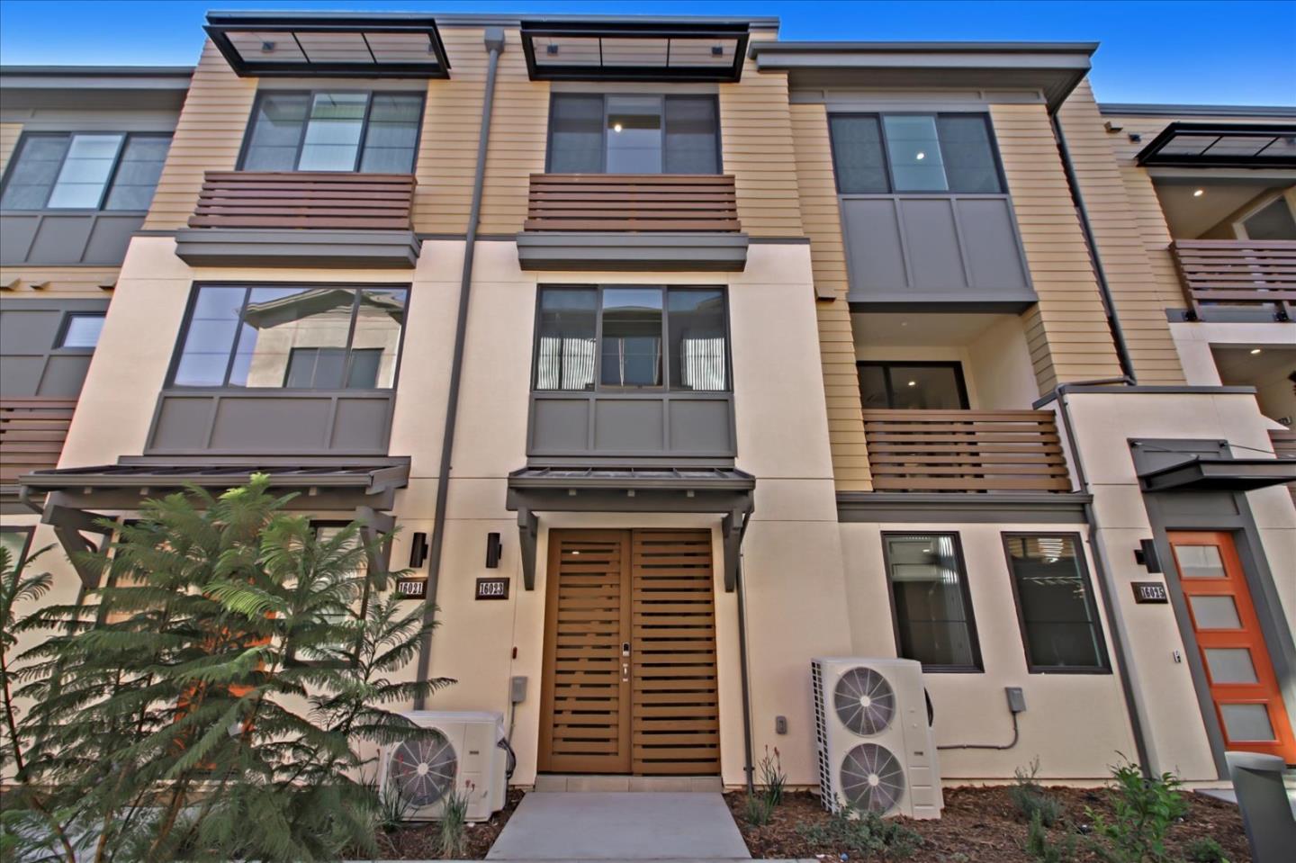 16023 Bartlett Court, Los Gatos, CA 95032 Compass