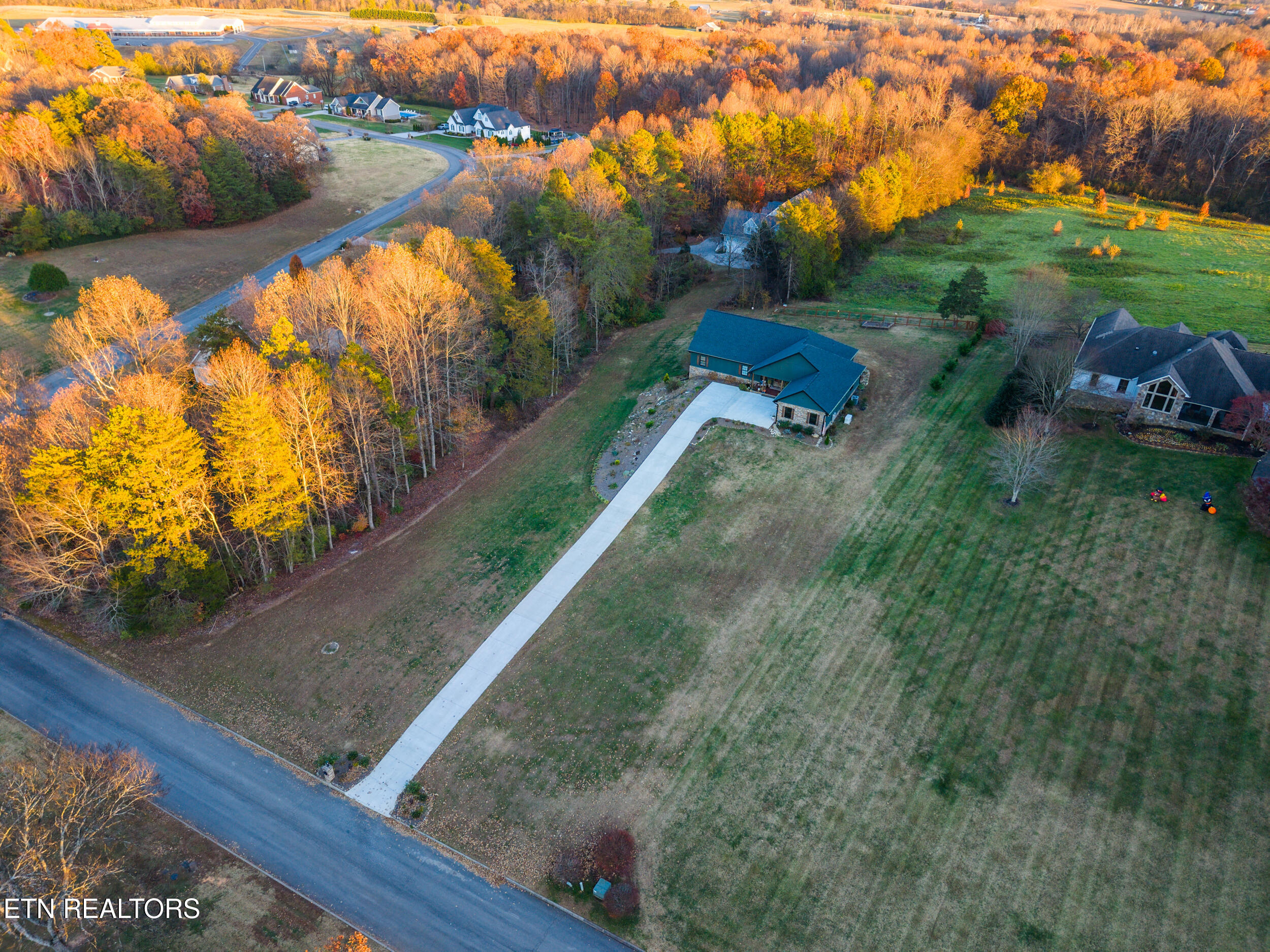 5216 Three Bars Lane Seymour, TN 37865 - Photo 13 of 43 012