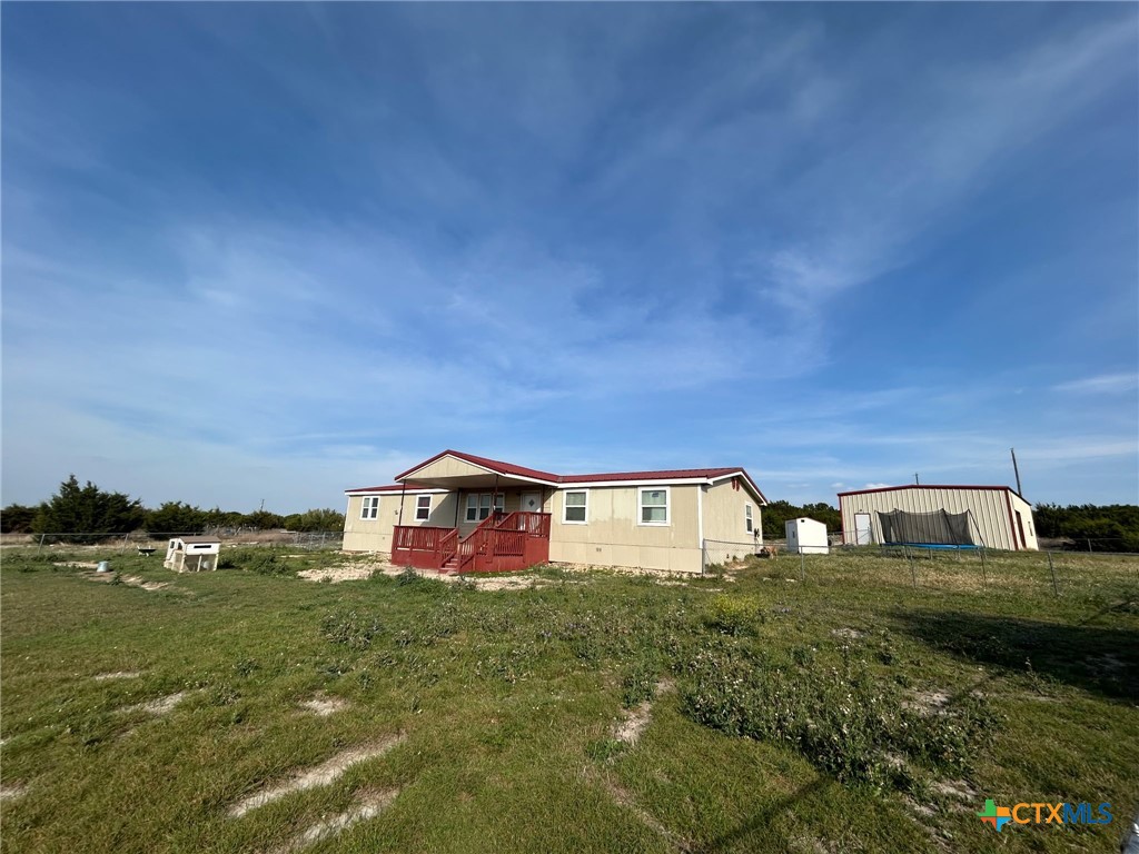 850 Blakely Road Gatesville, TX 76528 - Photo 2 of 32 a front view of a house with a yard