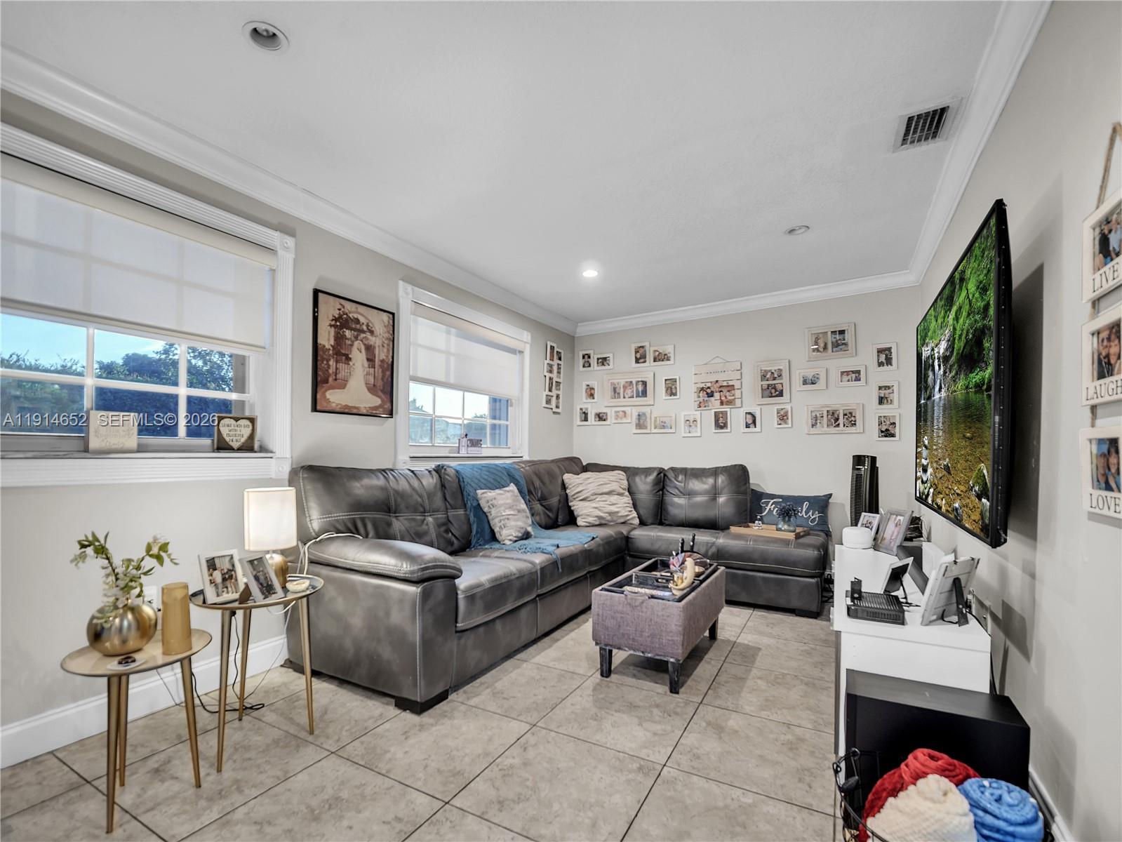 8530 Northwest 178th Street Hialeah, FL 33015 - Photo 27 of 31