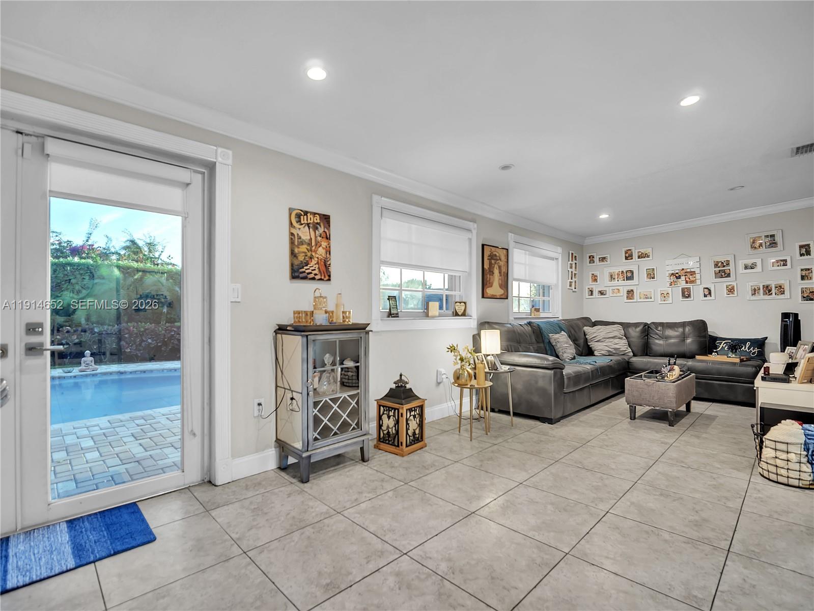 8530 Northwest 178th Street Hialeah, FL 33015 - Photo 28 of 31