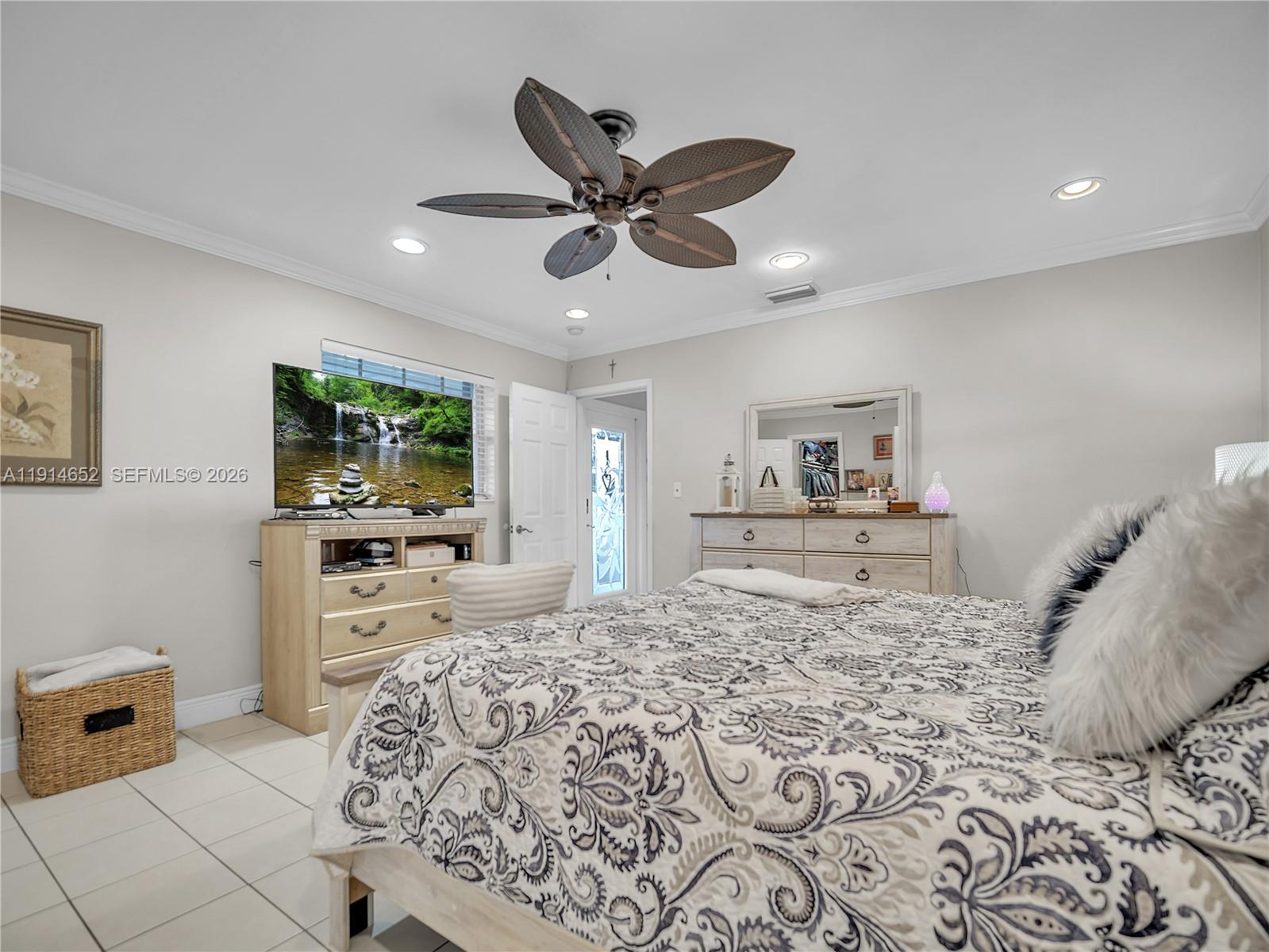 8530 Northwest 178th Street Hialeah, FL 33015 - Photo 10 of 31