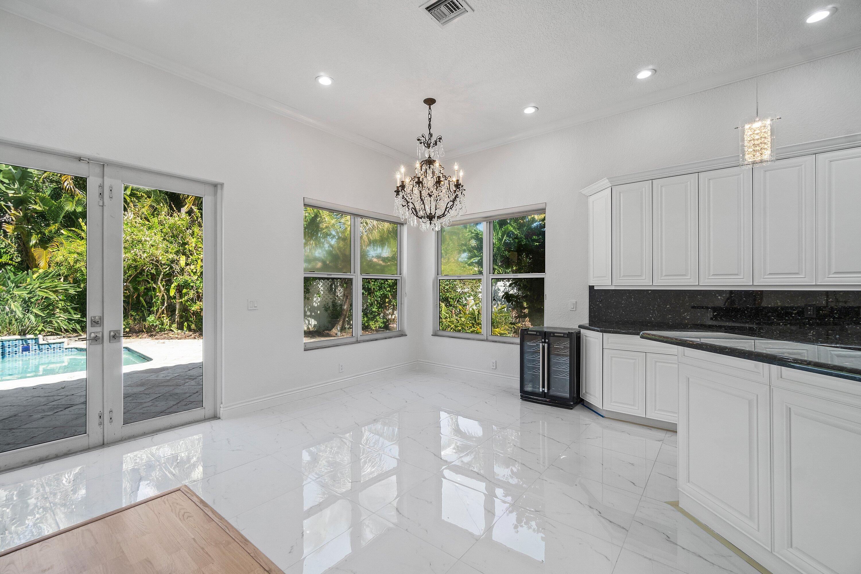 201 Northeast 4th Street Boca Raton, FL 33432 - Photo 18 of 33 026-201Northeast4thStreet-BocaRaton-FL-3