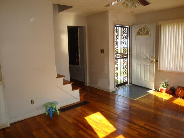 1811 Devonshire Road Columbus, OH 43219 - Photo 3 of 13 Gallery Image 3