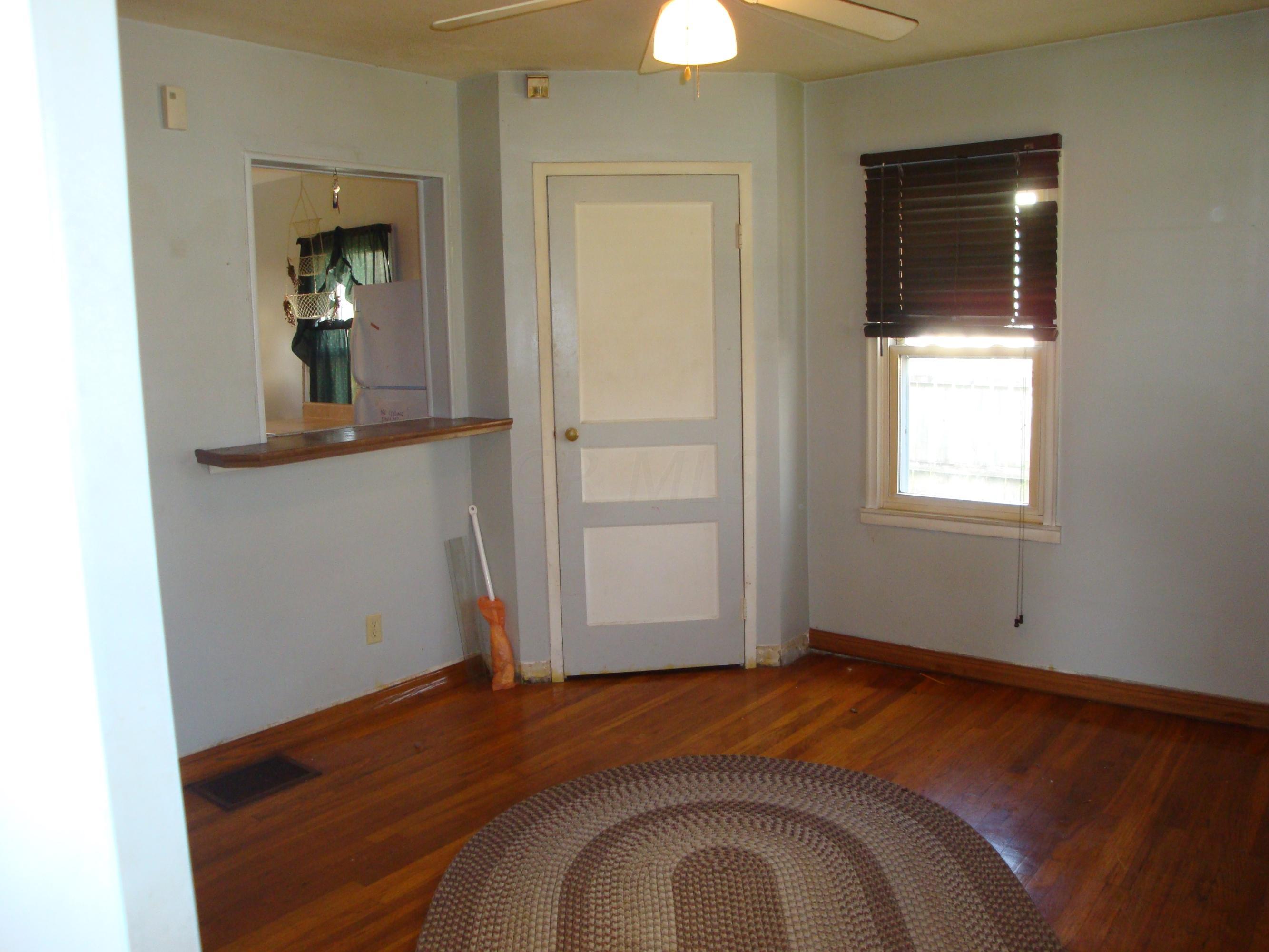 1811 Devonshire Road Columbus, OH 43219 - Photo 5 of 13 Gallery Image 5