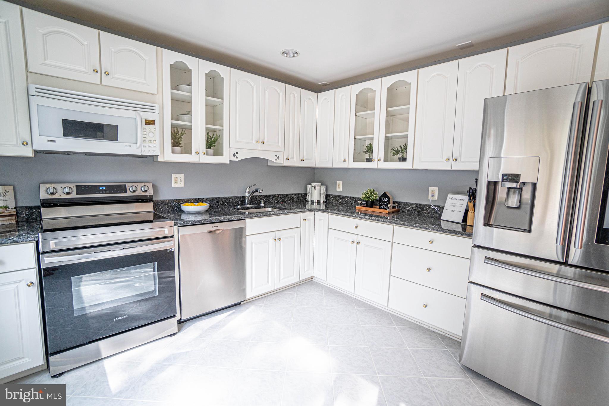 7029 Brocton Court Springfield, VA 22150 - Photo 5 of 53 Gallery Image 5
