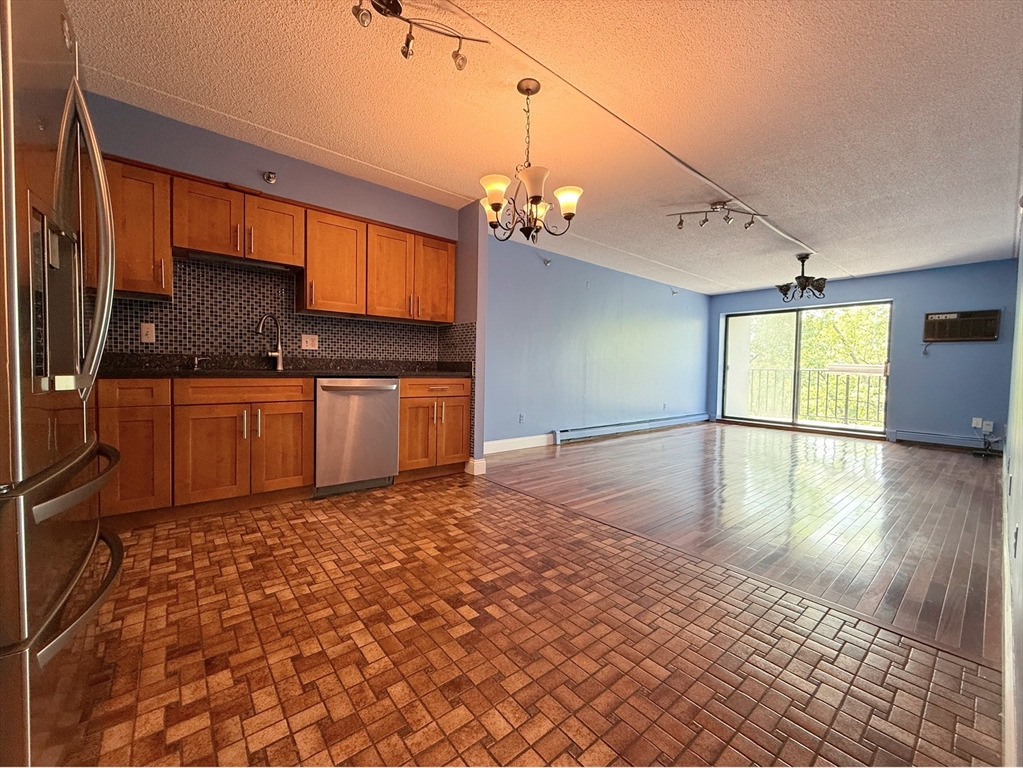 209 Riverview Avenue, Unit 29 Newton, MA 02466 - Photo 4 of 18