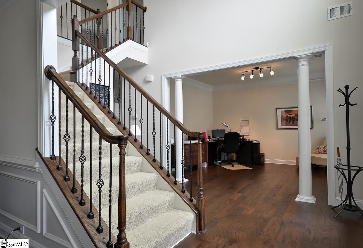121 Cottonpatch Court Greenville, SC 29607 - Photo 3 of 36 Gallery Image 3