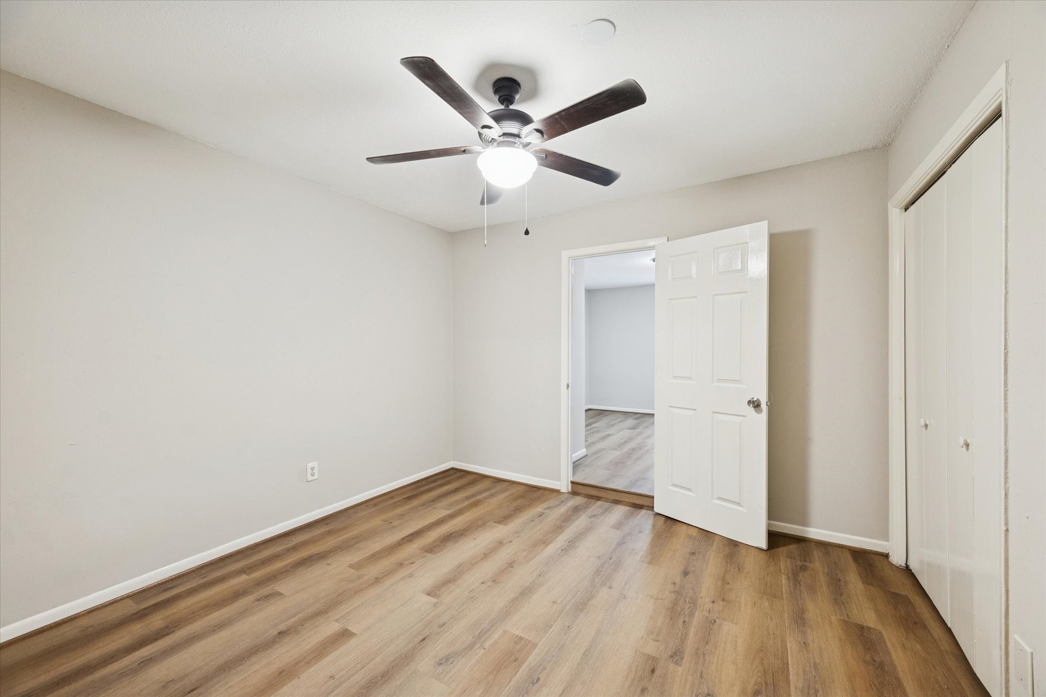 14722 Brown Road Tomball, TX 77377 - Photo 17 of 21 Additional view of bedroom three.