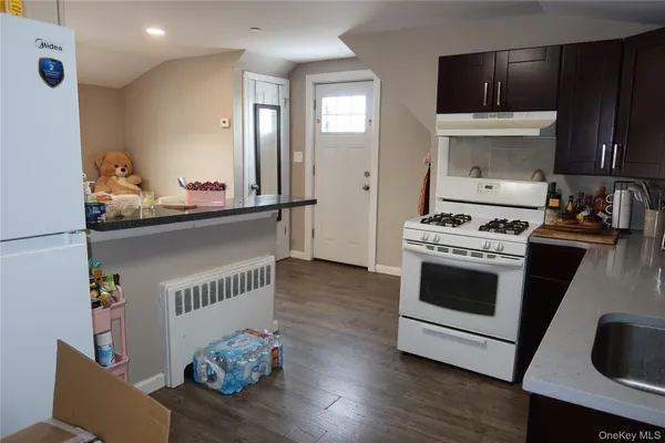 $3,000 | 94 4th Avenue, Unit 2, East Rockaway, NY 11518