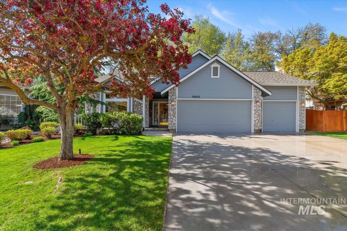 3925 South Sutton Way Boise, ID 83706 - Photo 2 of 40