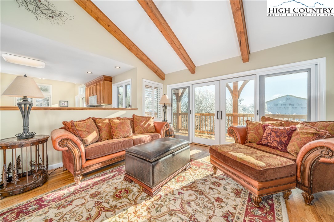 101 Oz Road Beech Mountain, NC 28604 - Photo 10 of 31 Gallery Image 10