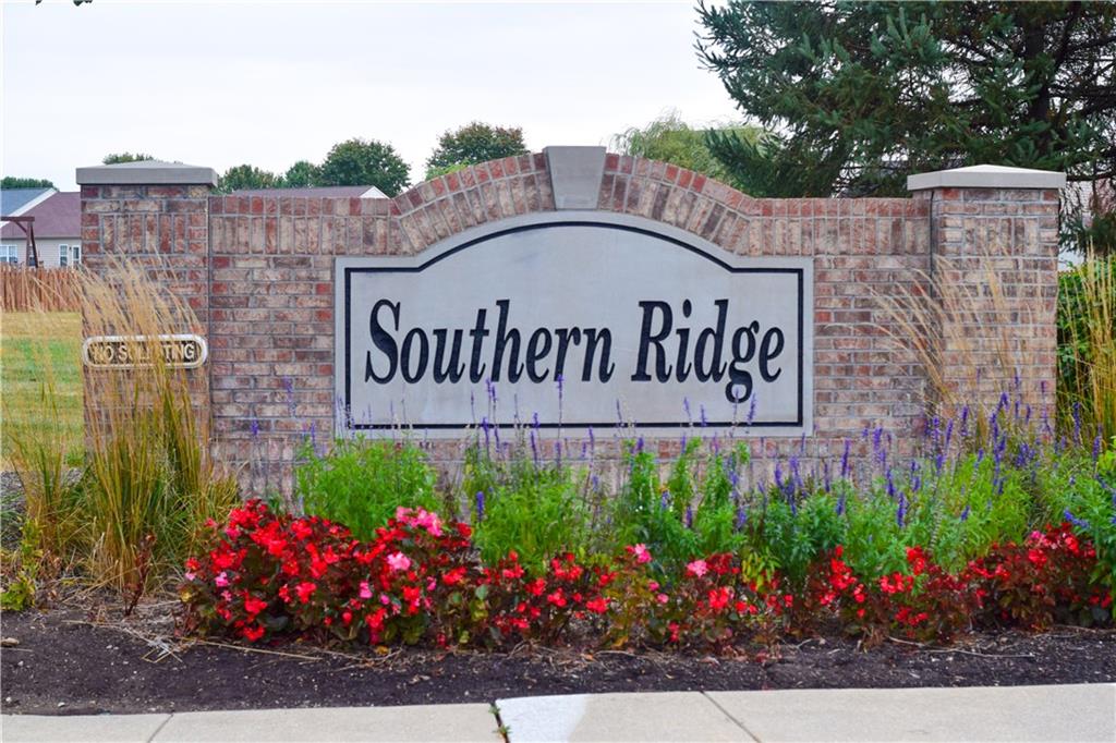 8153 Garden Ridge Road Indianapolis, IN 46237 - Photo 3 of 30 Gallery Image 3