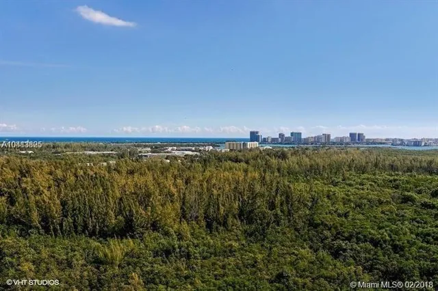 $2,890 | 15051 Royal Oaks Lane, Unit 1904, North Miami, FL 33181