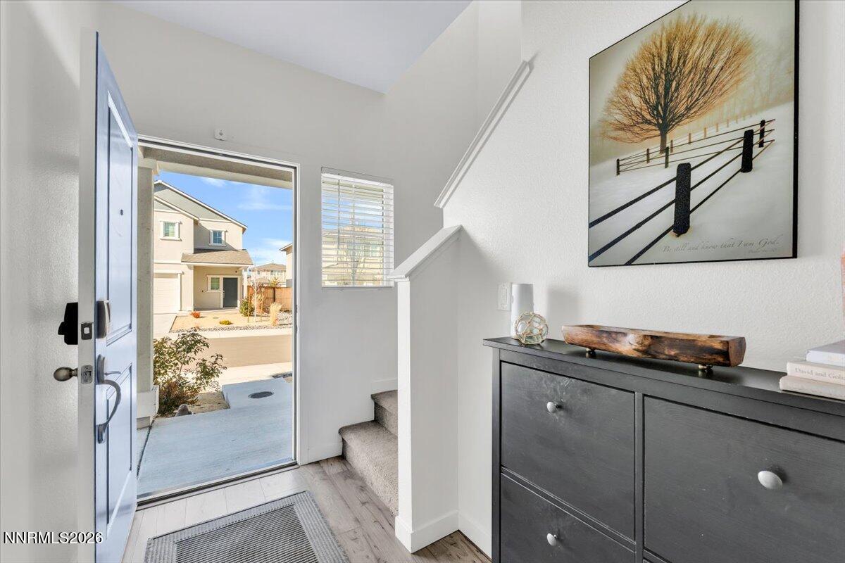 504 Winter Sky Drive Reno, NV 89506 - Photo 4 of 30 04-504 Winter Sky Reno NV 89506 (4 of 32