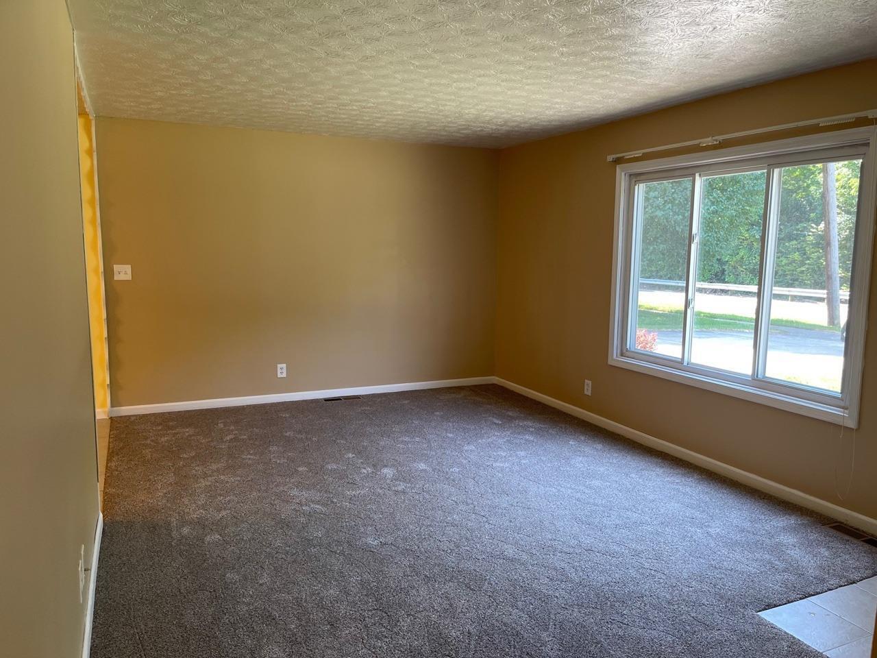 103 Campbell Road Harrison, OH 45030 - Photo 7 of 14 Gallery Image 7