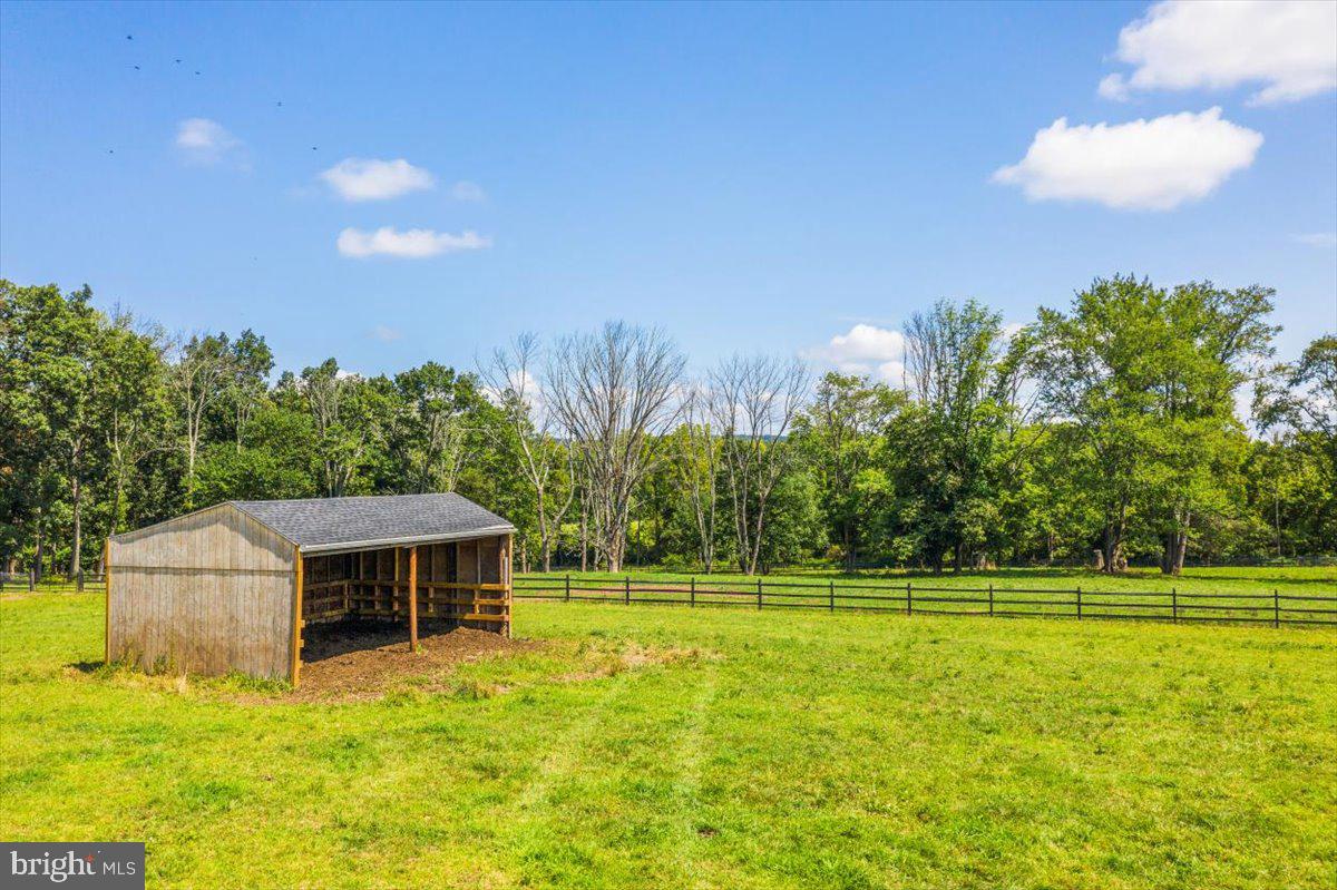 2955 Windy Bush Road Newtown, PA 18940 - Photo 32 of 43