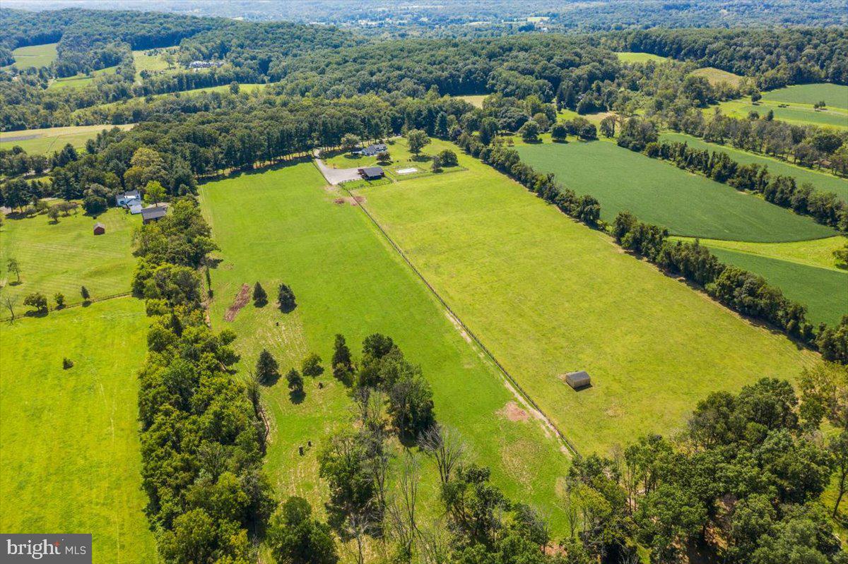 2955 Windy Bush Road Newtown, PA 18940 - Photo 34 of 43