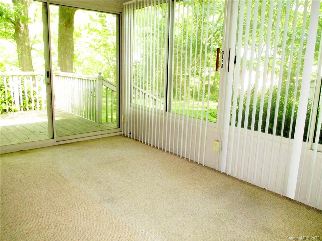 601 South Hoskins Road Charlotte, NC 28208 - Photo 11 of 14 Gallery Image 11