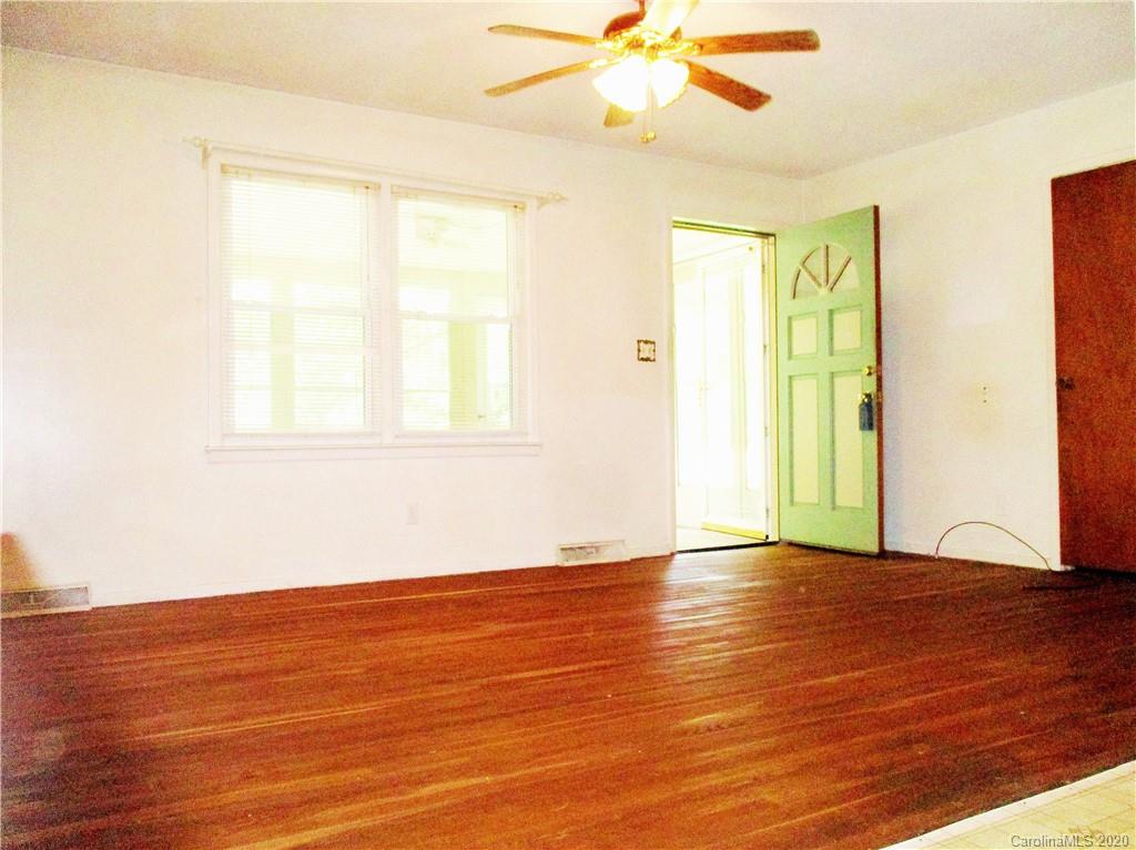 601 South Hoskins Road Charlotte, NC 28208 - Photo 14 of 14 Gallery Image 14