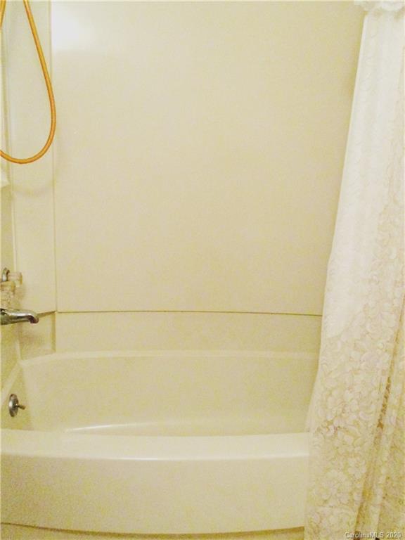 601 South Hoskins Road Charlotte, NC 28208 - Photo 7 of 14 Gallery Image 7