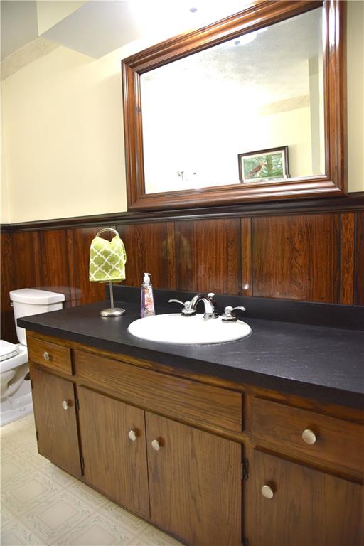 1982 South Keel Ridge Road Hermitage, PA 16148 - Photo 8 of 22 main floor master bath