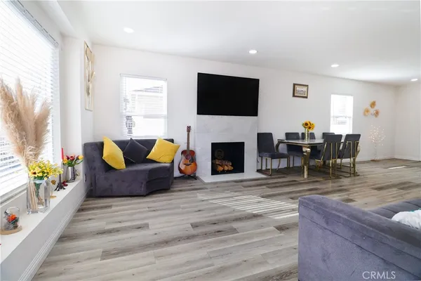 $1,299,950 | 7323 Camellia Avenue, North Hollywood, CA 91605