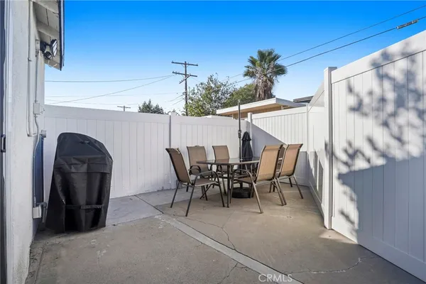 $1,299,950 | 7323 Camellia Avenue, North Hollywood, CA 91605