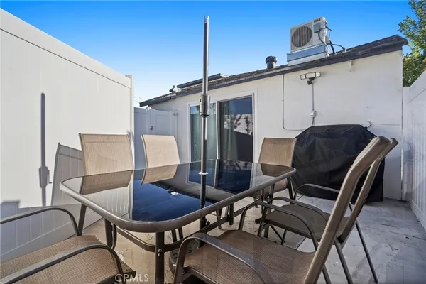 $1,299,950 | 7323 Camellia Avenue, North Hollywood, CA 91605