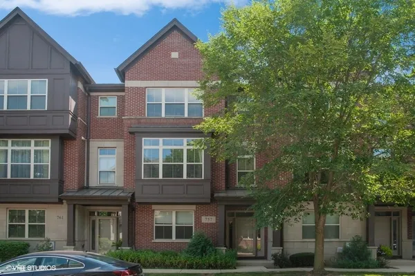 $3,495 | 705 Keystone Lane, Vernon Hills, IL 60061