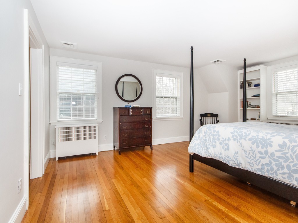 819 West Roxbury Parkway Brookline, MA 02467 - Photo 14 of 28 Gallery Image 14