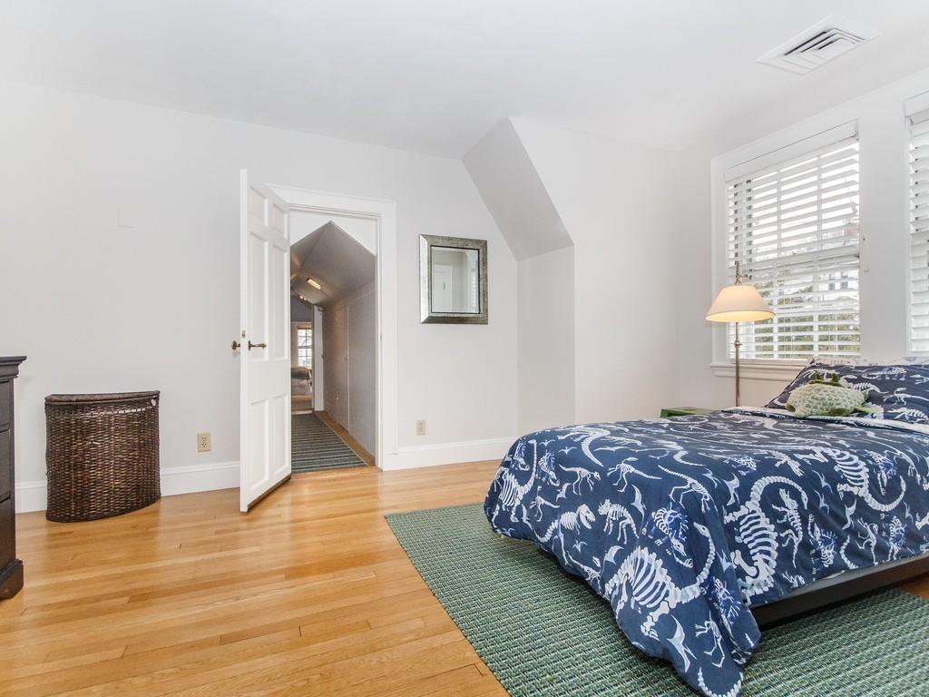 819 West Roxbury Parkway Brookline, MA 02467 - Photo 19 of 28 Gallery Image 19