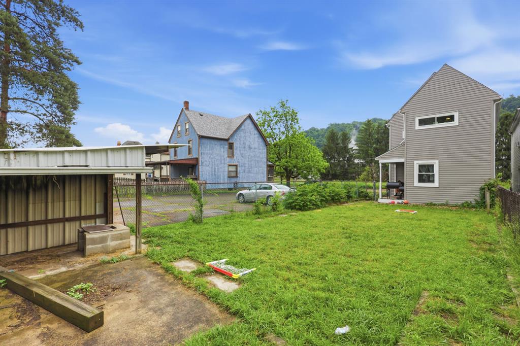 717 Railroad Street Springdale, PA 15144 - Photo 16 of 17