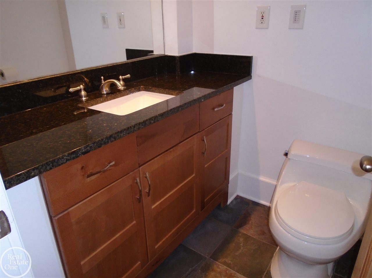 671 Westchester Road Grosse Pointe, MI 48230 - Photo 52 of 71 31350780-51.JPG