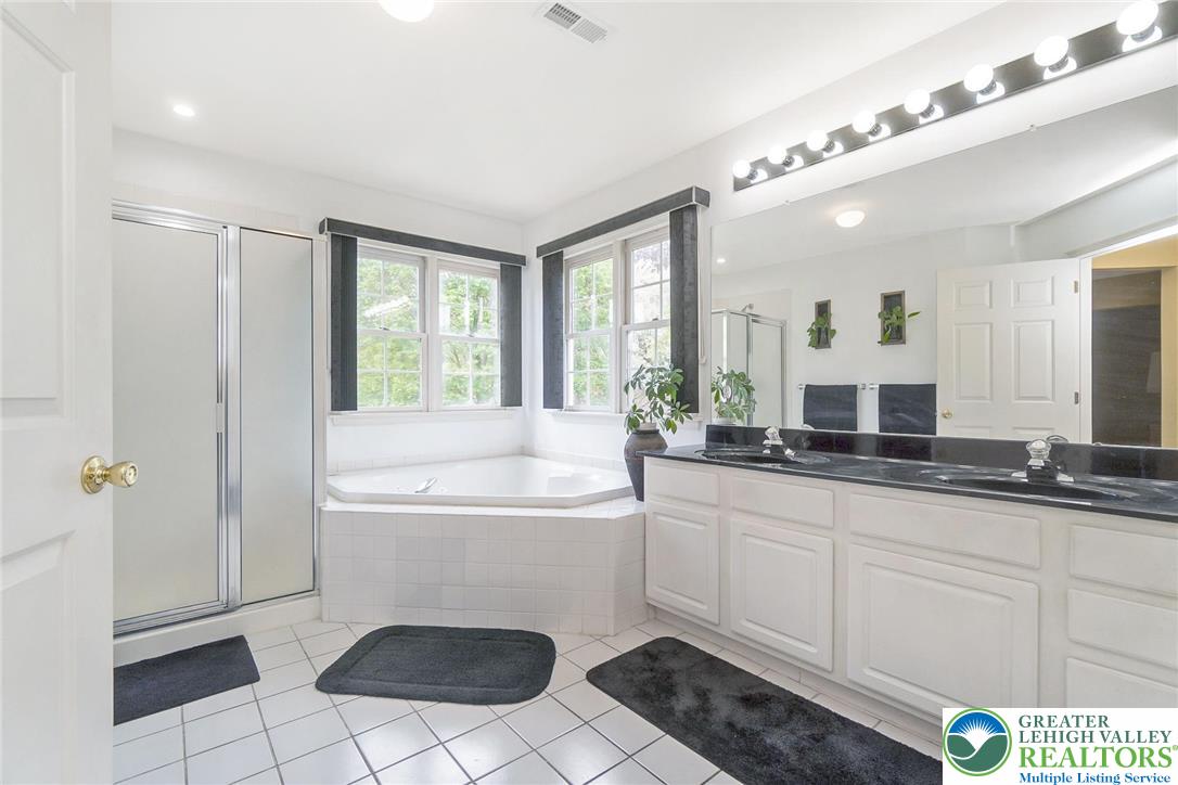 1422 Morningside Road Orefield, PA 18069 - Photo 26 of 37