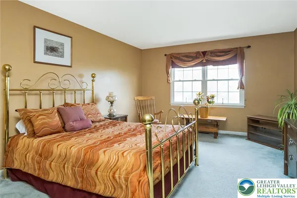 $799,900 | 1422 Morningside Road, Orefield, PA 18069