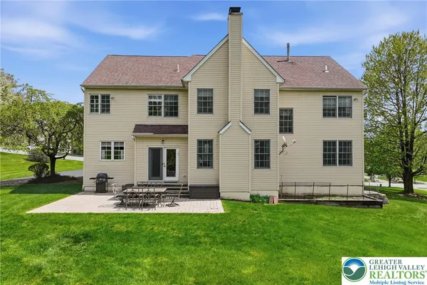 $799,900 | 1422 Morningside Road, Orefield, PA 18069