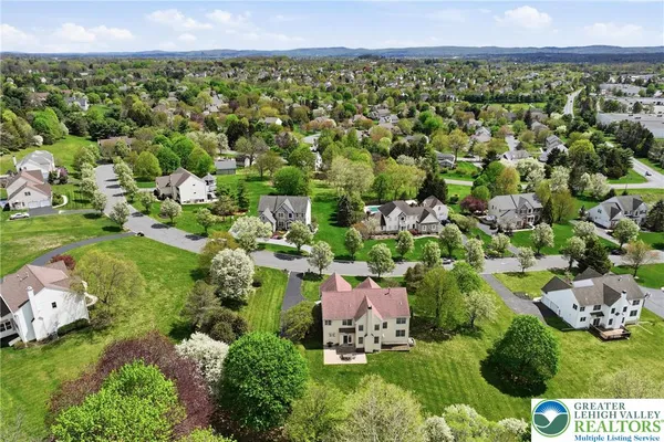 $799,900 | 1422 Morningside Road, Orefield, PA 18069
