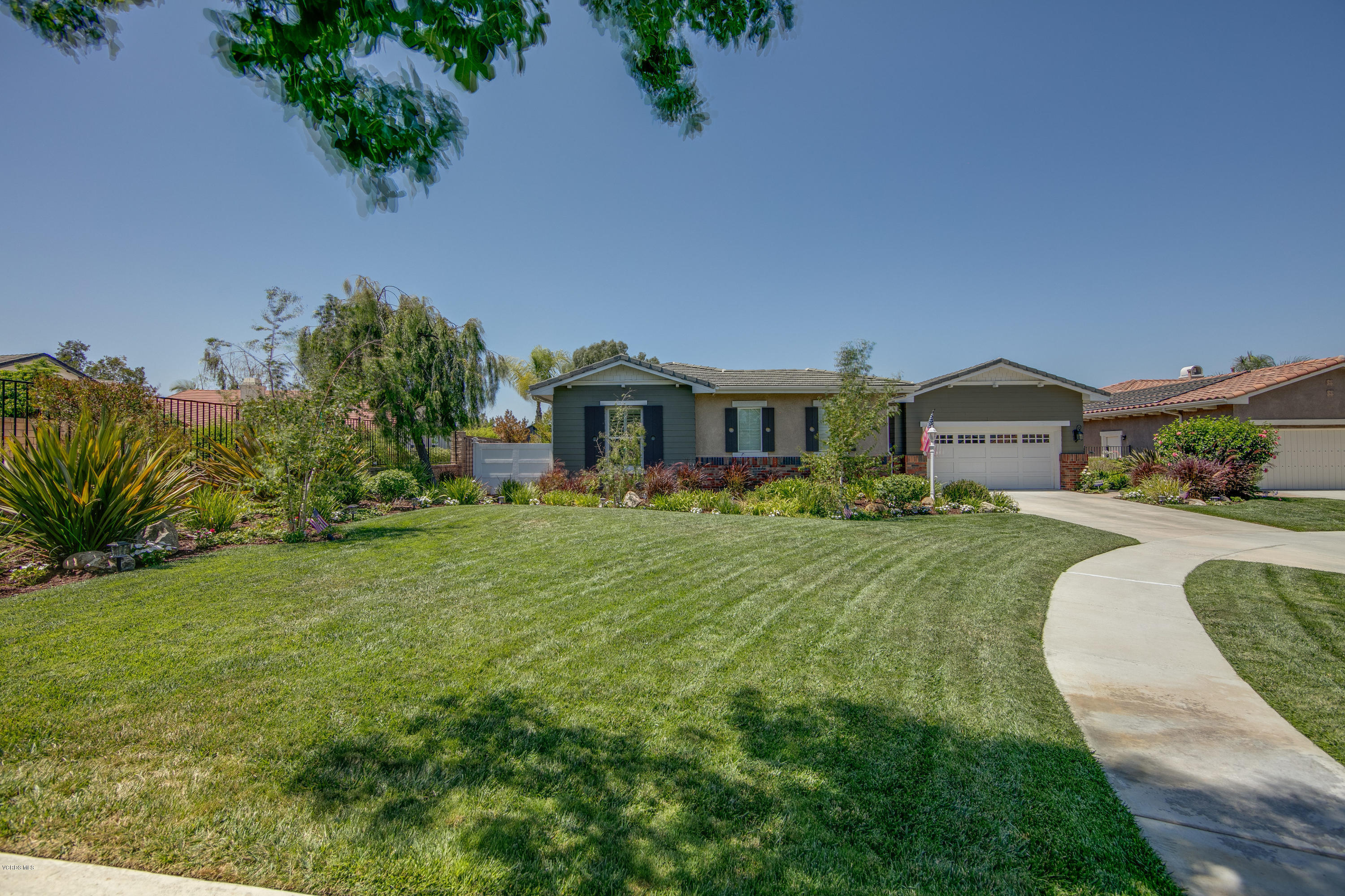 805 Hemlock Ridge Court Simi Valley, CA 93065 - Photo 2 of 30 805 Hemlock Ridge Ct Simi-print-007-003-